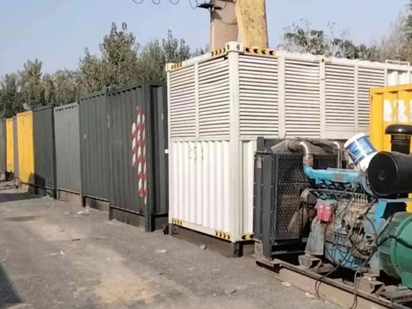 海口200KW柴油发电机机组每小时油耗是多少?